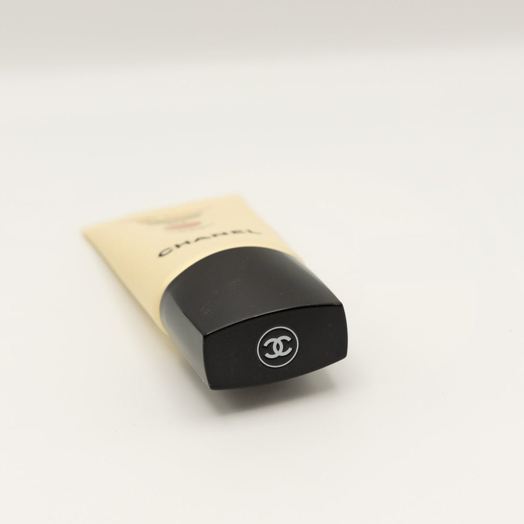 Chanel Soleil Identité Perfect Colour Face Self - Tanner SPF8 - Golden