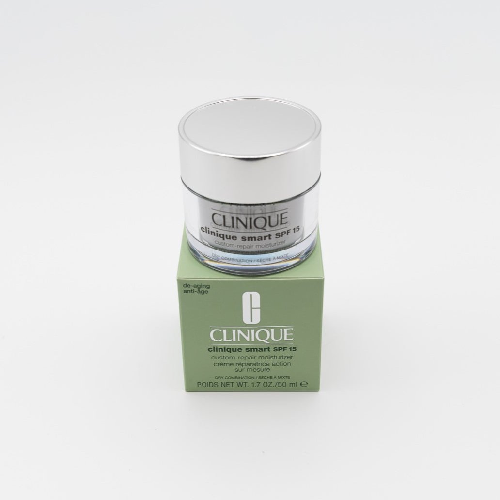 Clinique Smart Custum Repair Moisturizer SPF 15 50 ML - Dry combination skin