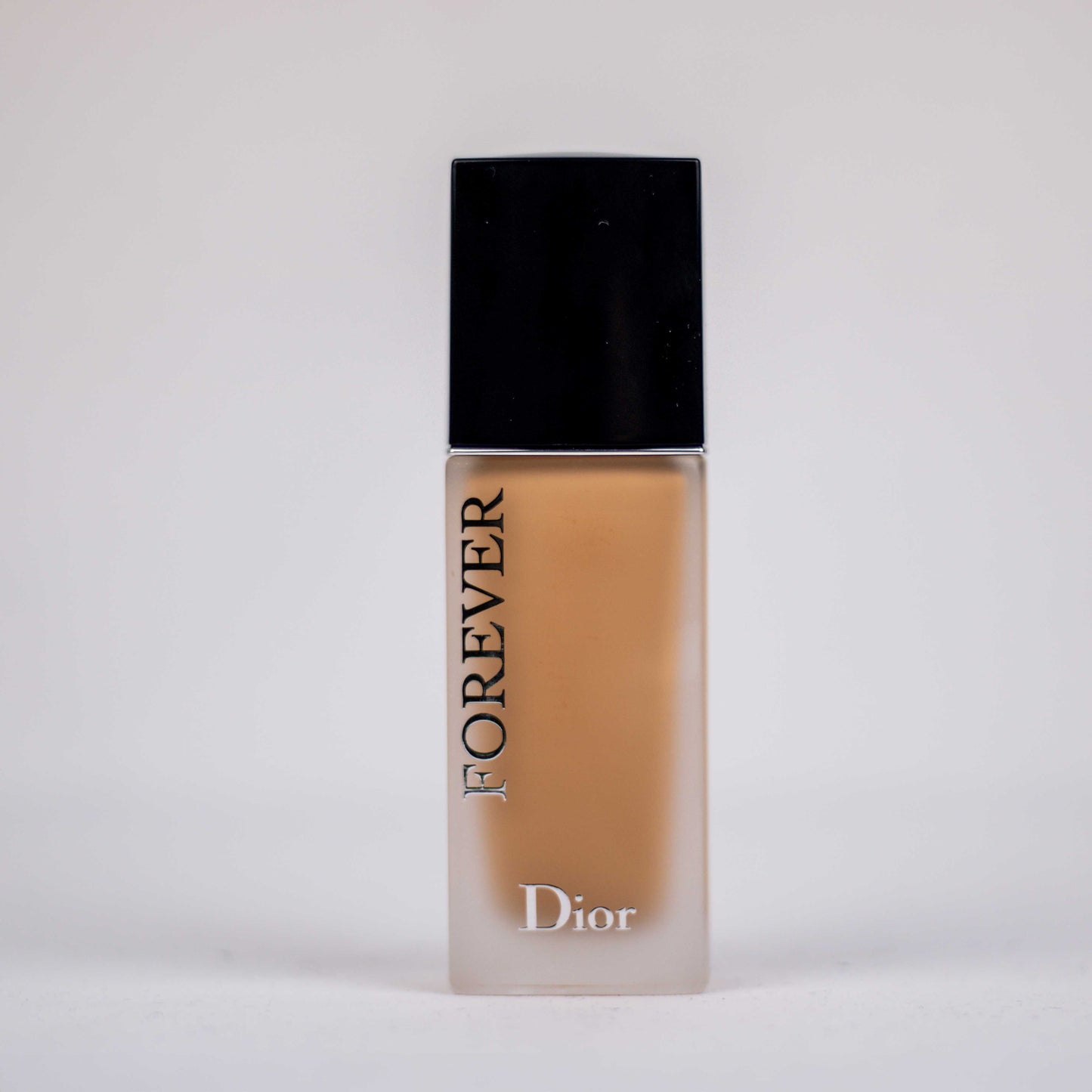 Dior Forever 24H Wear High Perfection skin caring foundation