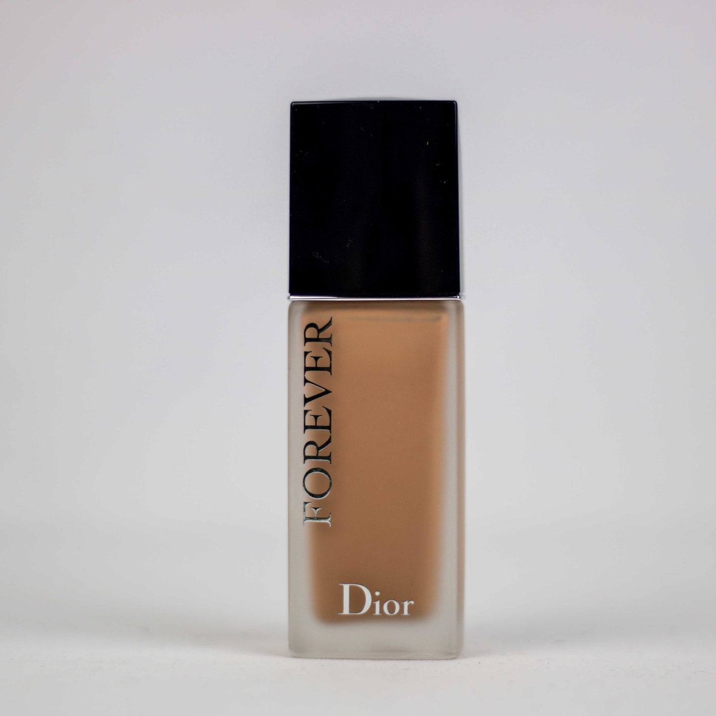 Dior Forever 24H Wear High Perfection skin caring foundation
