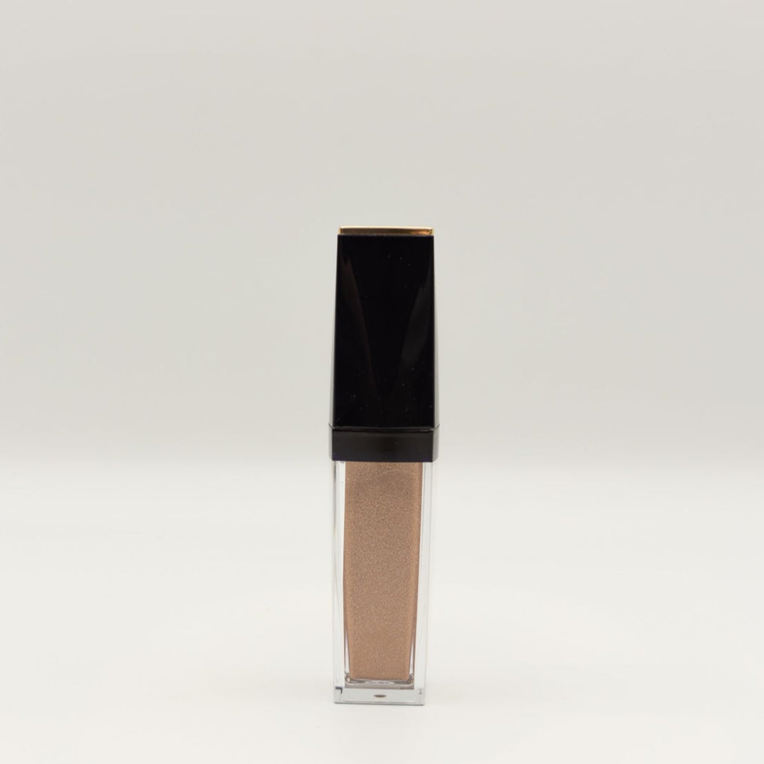 Estée Lauder Pure Color Envy Paint On Liquid Paint On Lipstick 108 Gold Dipped