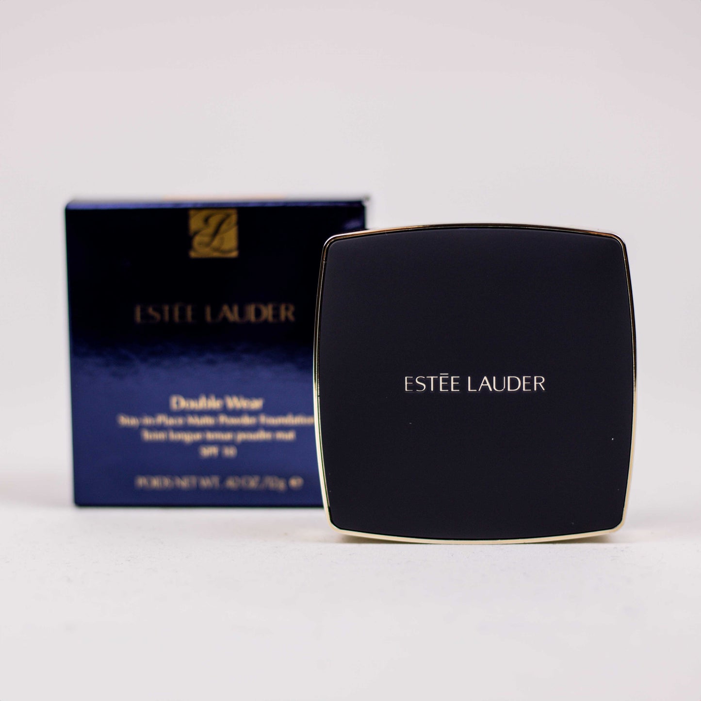 Estée Lauder Double Wear Stay in place matte powder foundation 1N1 Ivory Nude