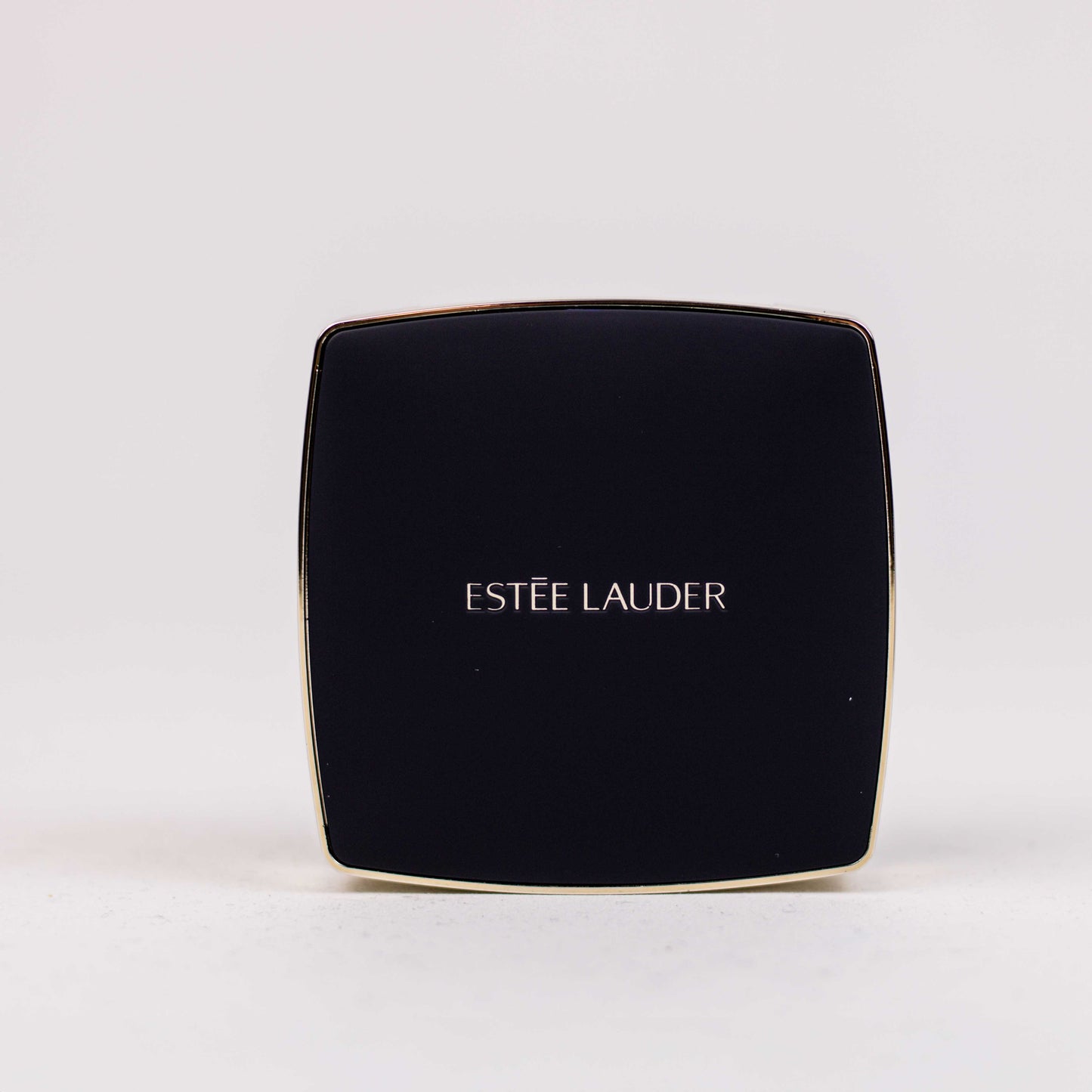 Estée Lauder Double Wear Stay in place matte powder foundation 1N1 Ivory Nude