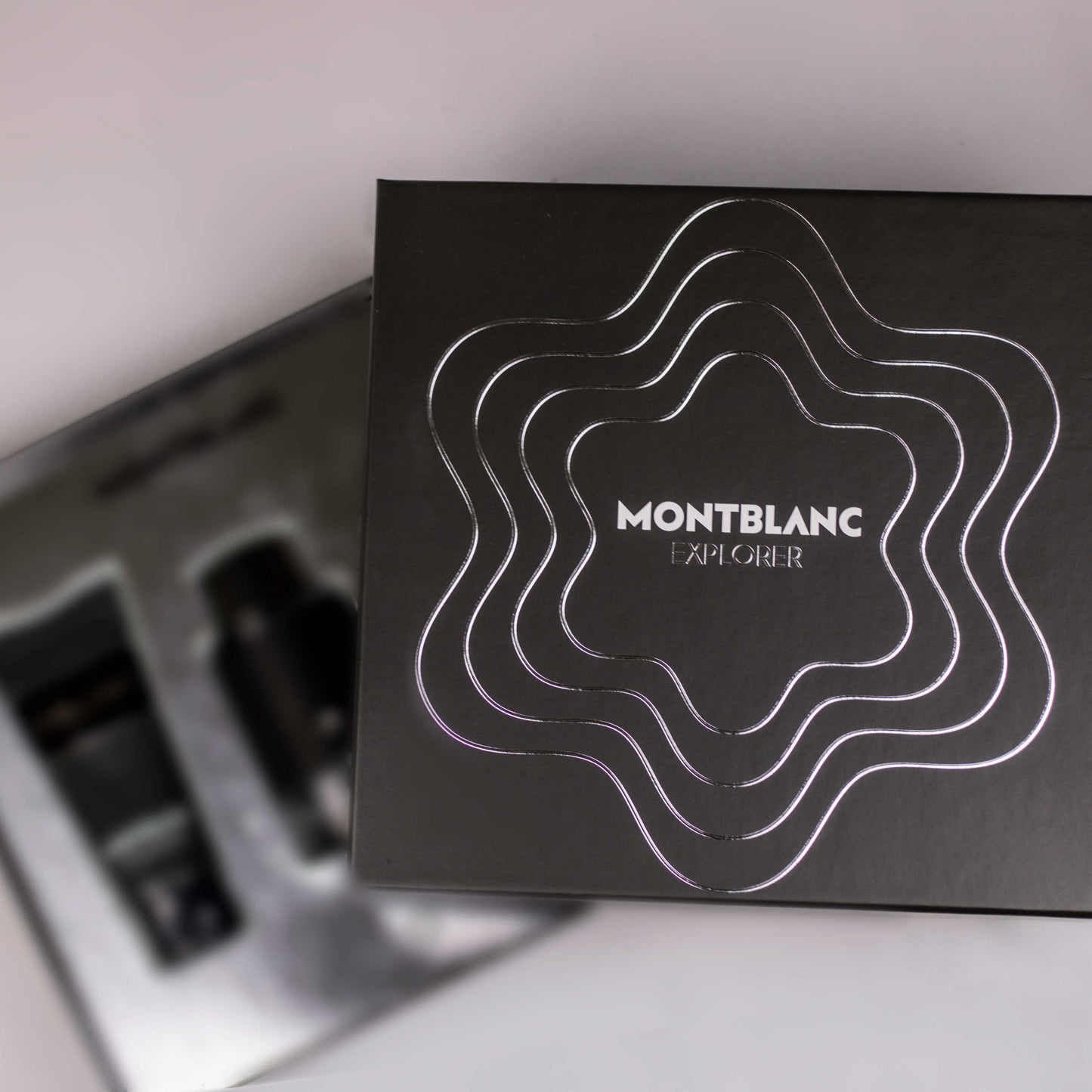 Montblanc Explorer For Men Giftset 100 ML Eau de parfum, 100 ML All over shower gel & 7.5 ML Eau de parfum