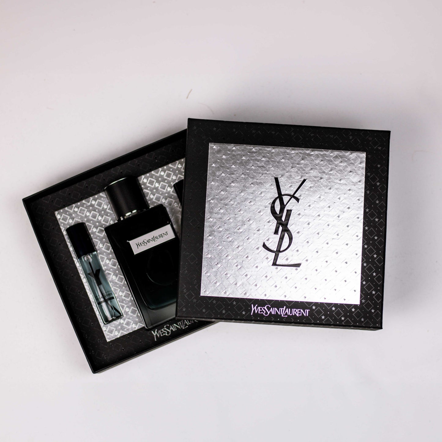 Yves Saint Laurent Y Giftset 100 ML Eau de Parfum, 10 ML Eau de toilette & 10 ML Eau de parfum