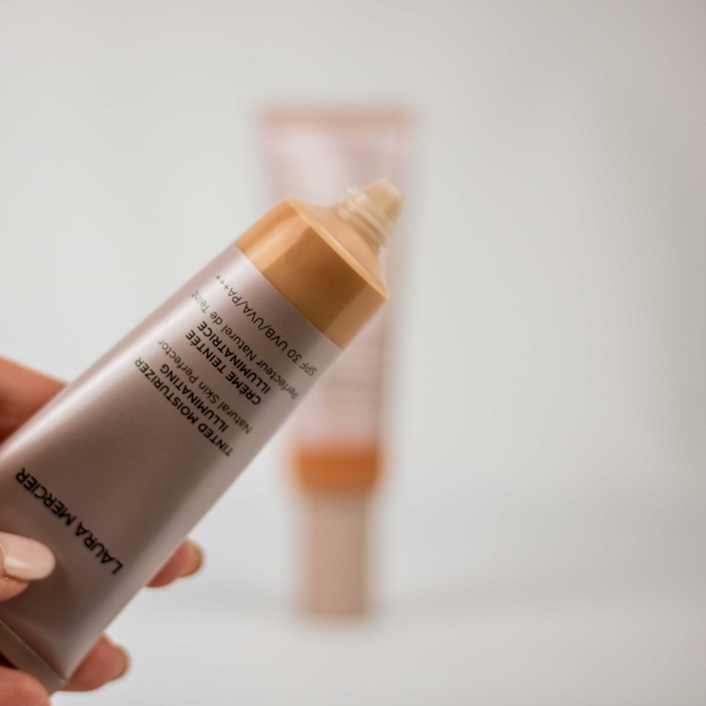 Laura Mercier Tinted Moisturizer Illuminating SPF30 Pearl Radiance