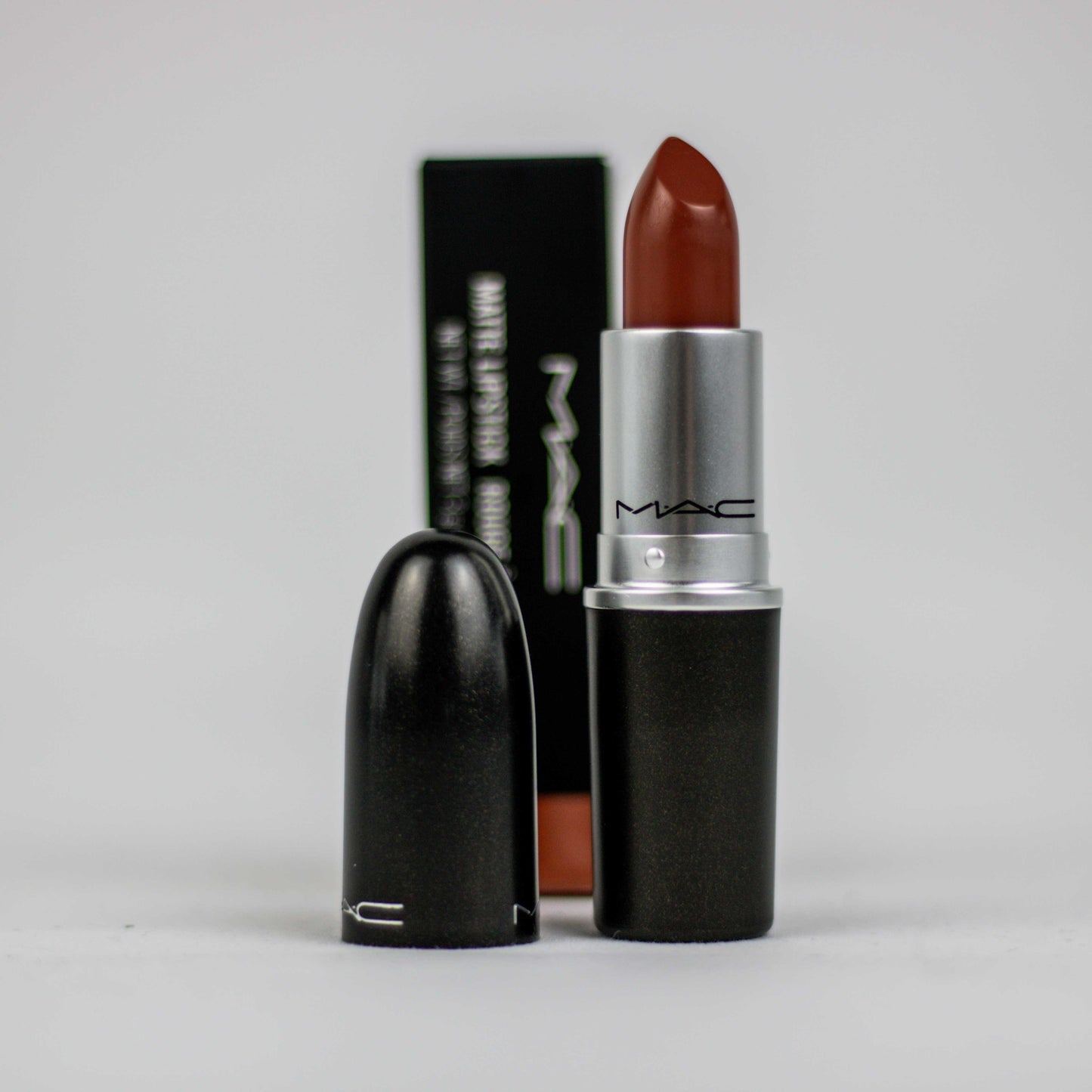 MAC Matte lipstick - 616 Taupe