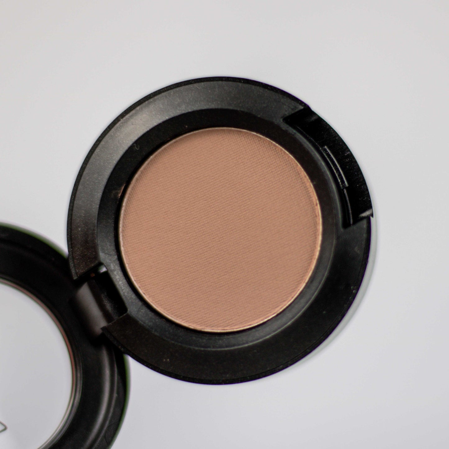 MAC Matte Eyeshadow - Omega