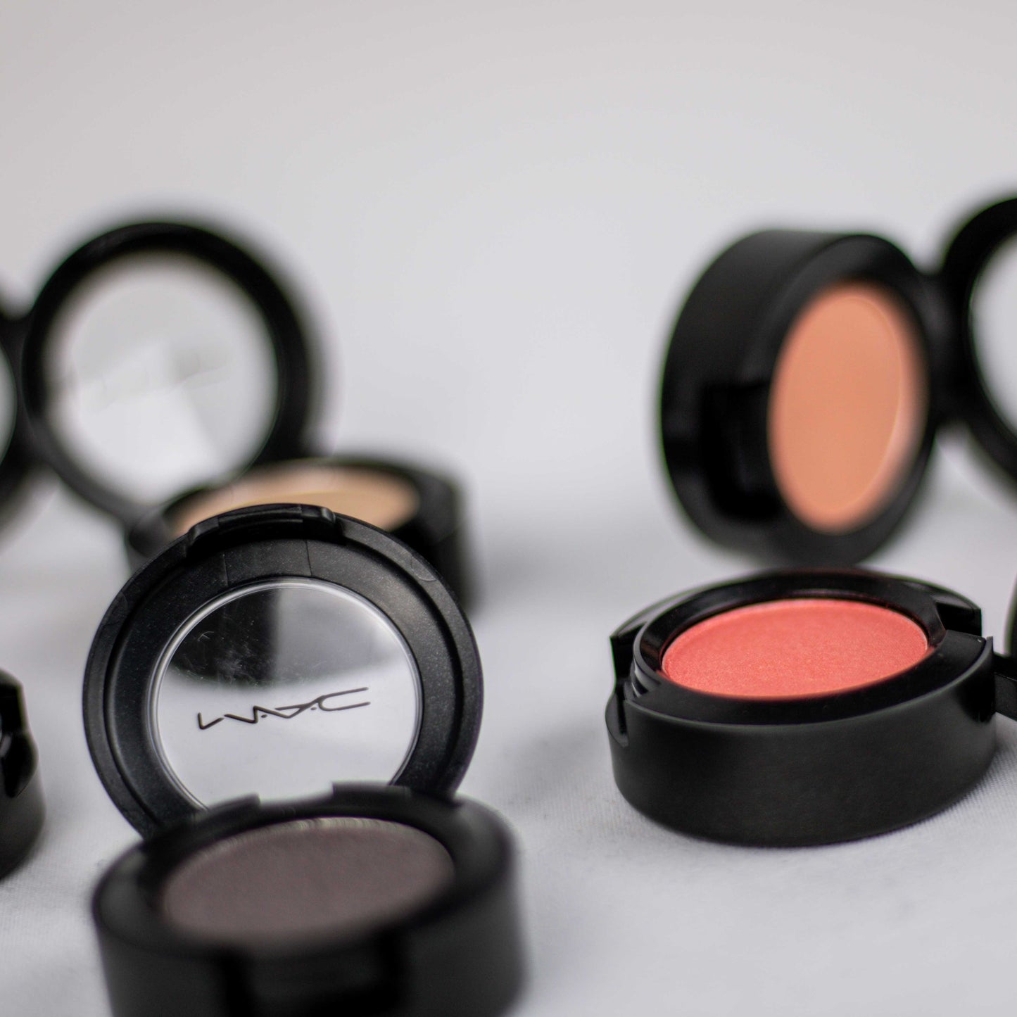 MAC Veluxe Pearl Eyeshadow - Ruddy