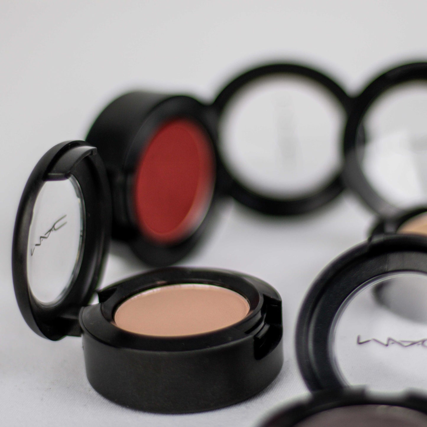 MAC Veluxe Pearl Eyeshadow - Pearled Earth