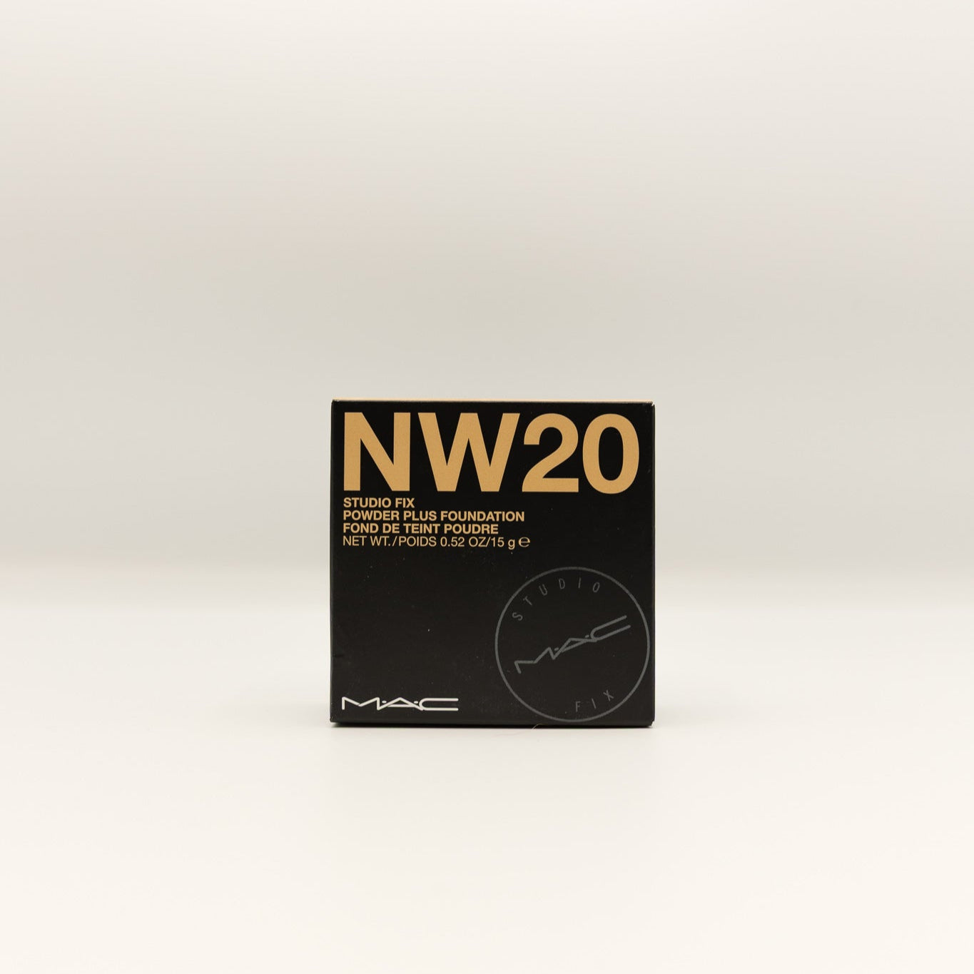 MAC Studio Fix powder plus foundation NW 20
