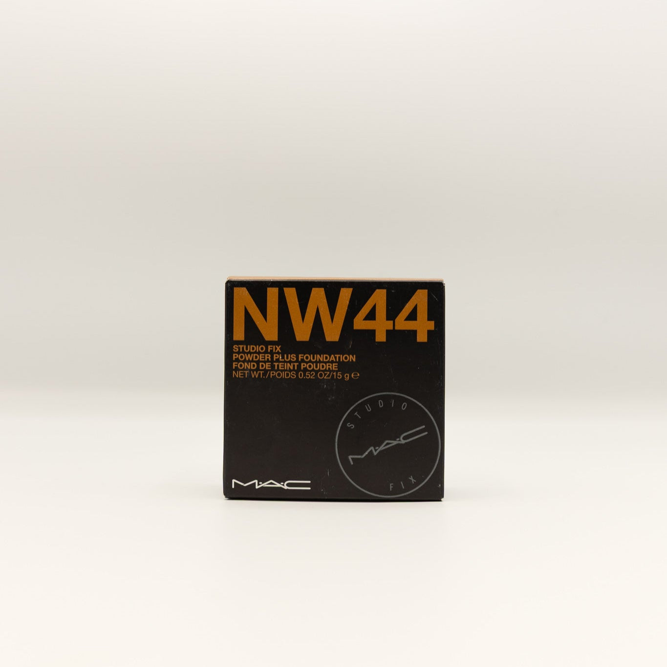 MAC Studio Fix powder plus foundation NW 44