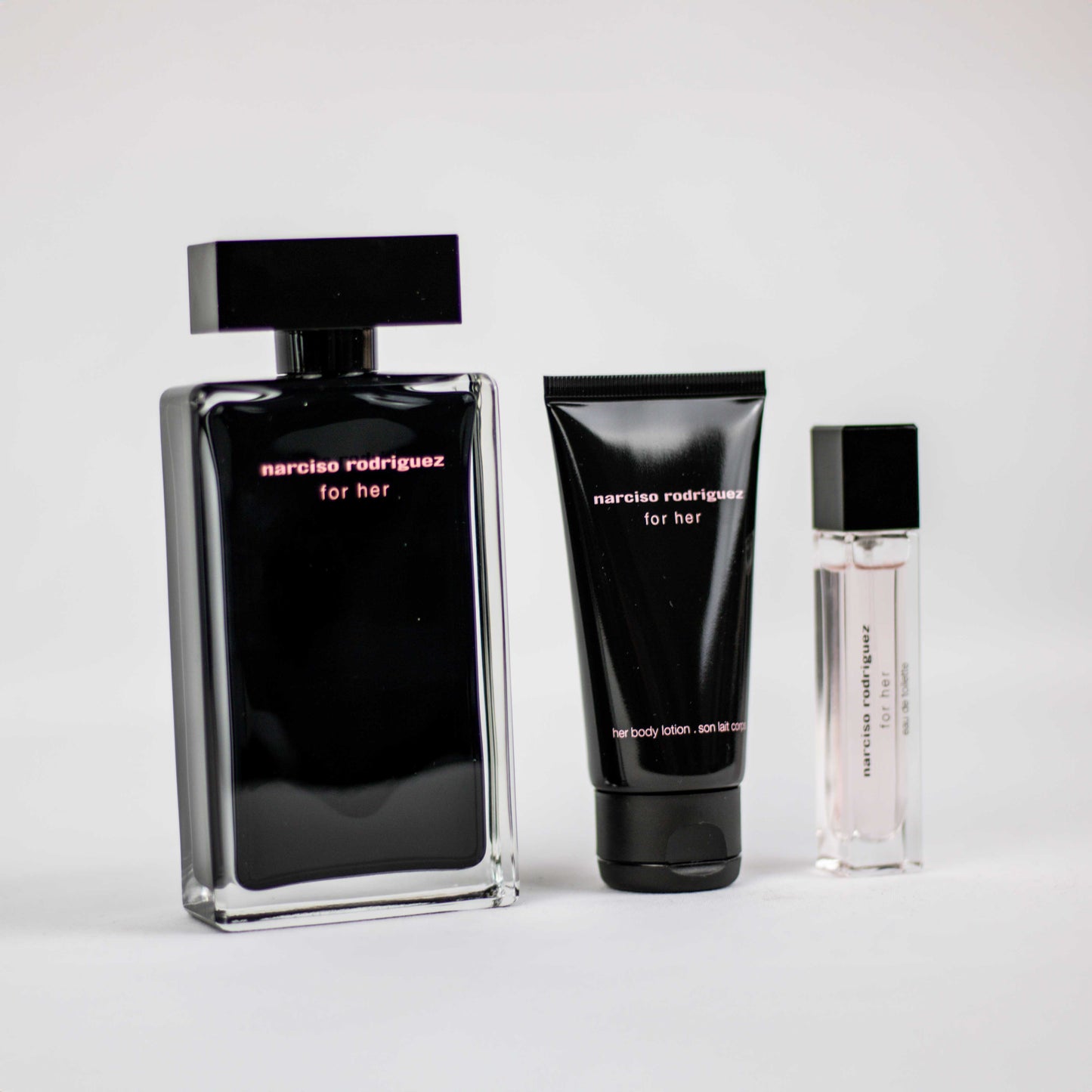 Narciso Rodriguez For Her Giftset 100 ML Eau de Toilette, 10 ML Eau de toilette & 50 ML bodylotion
