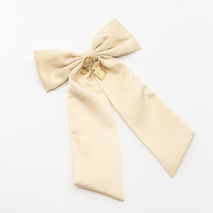 Beige Chanel Haarspeld 