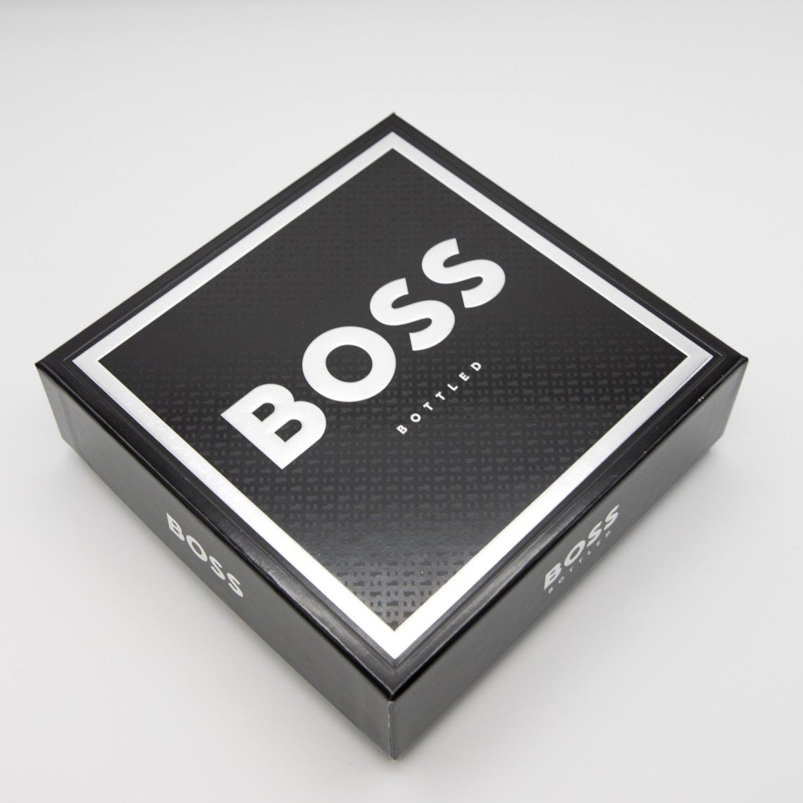 Boss Bottled Giftset 50 ML Eau de Toilette & 150 ML Deodorant spray