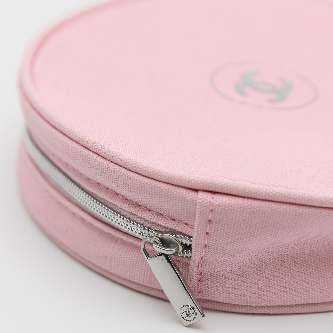 Chanel roze toilettas