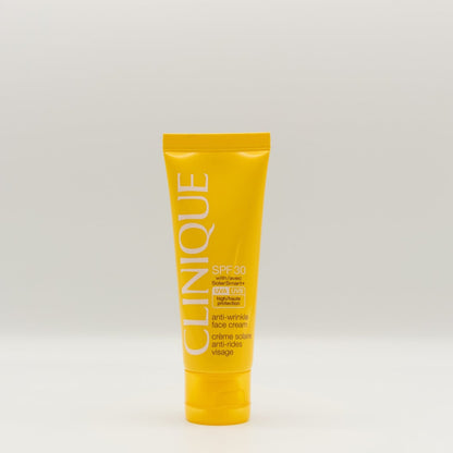 Clinique Anti Wrinkle Face Cream SPF 30 with Solar Smart 