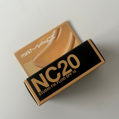 MAC Studio Fix Fluid Foundation Mini SPF15 - NC20 - oude formule