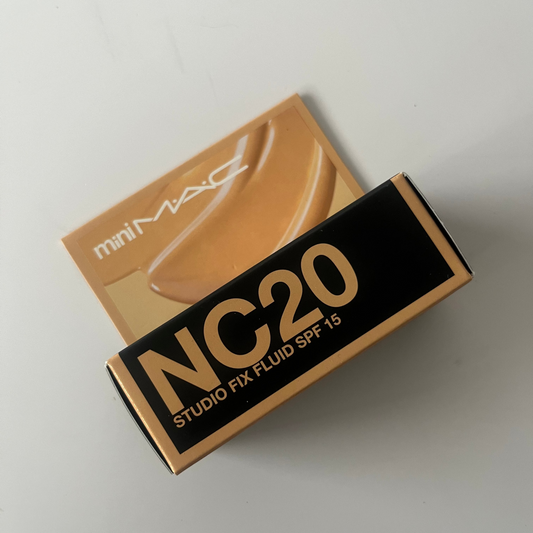 MAC Studio Fix Fluid Foundation Mini SPF15 - NC20 - oude formule