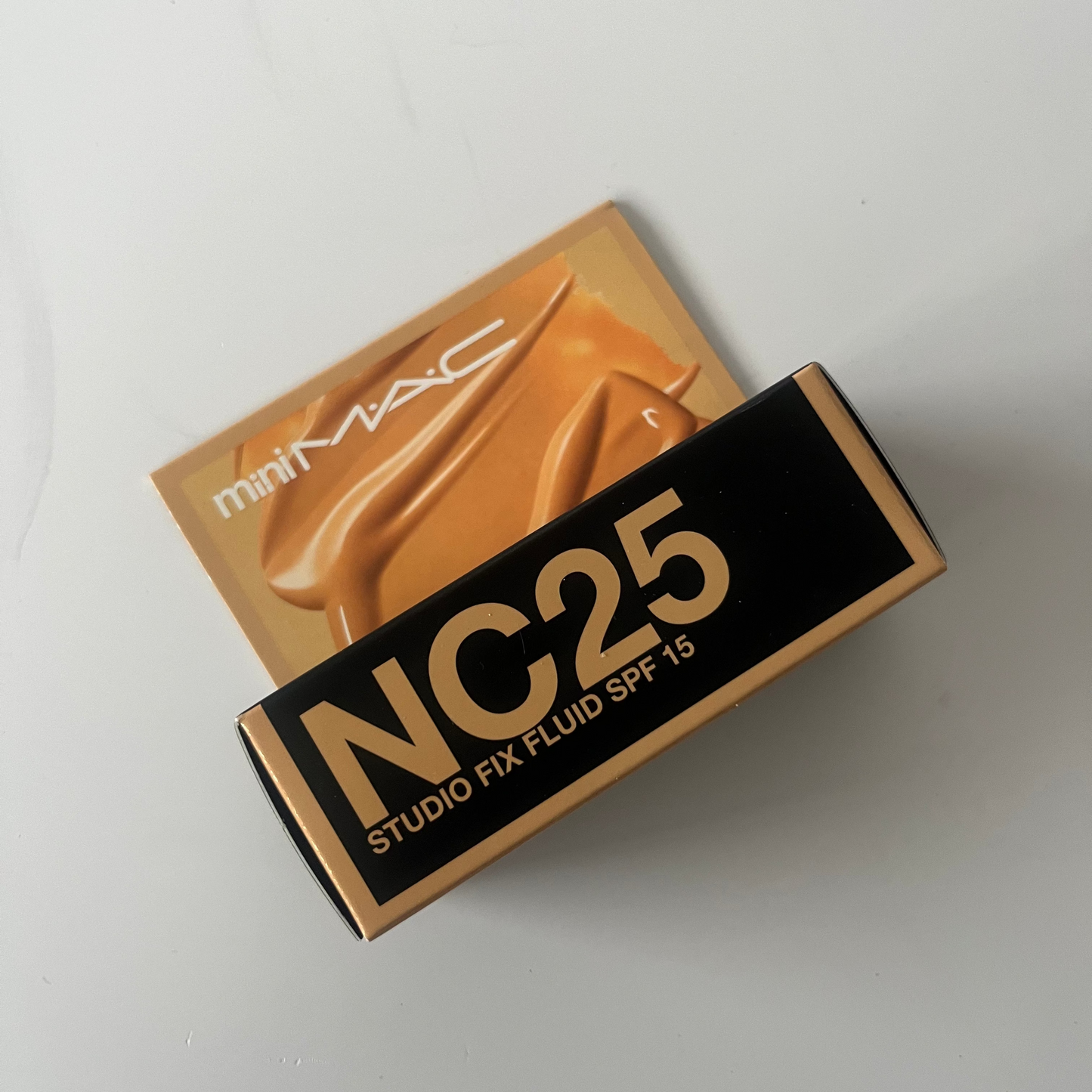 MAC Studio Fix Fluid Foundation Mini SPF15 - NC25 - oude formule