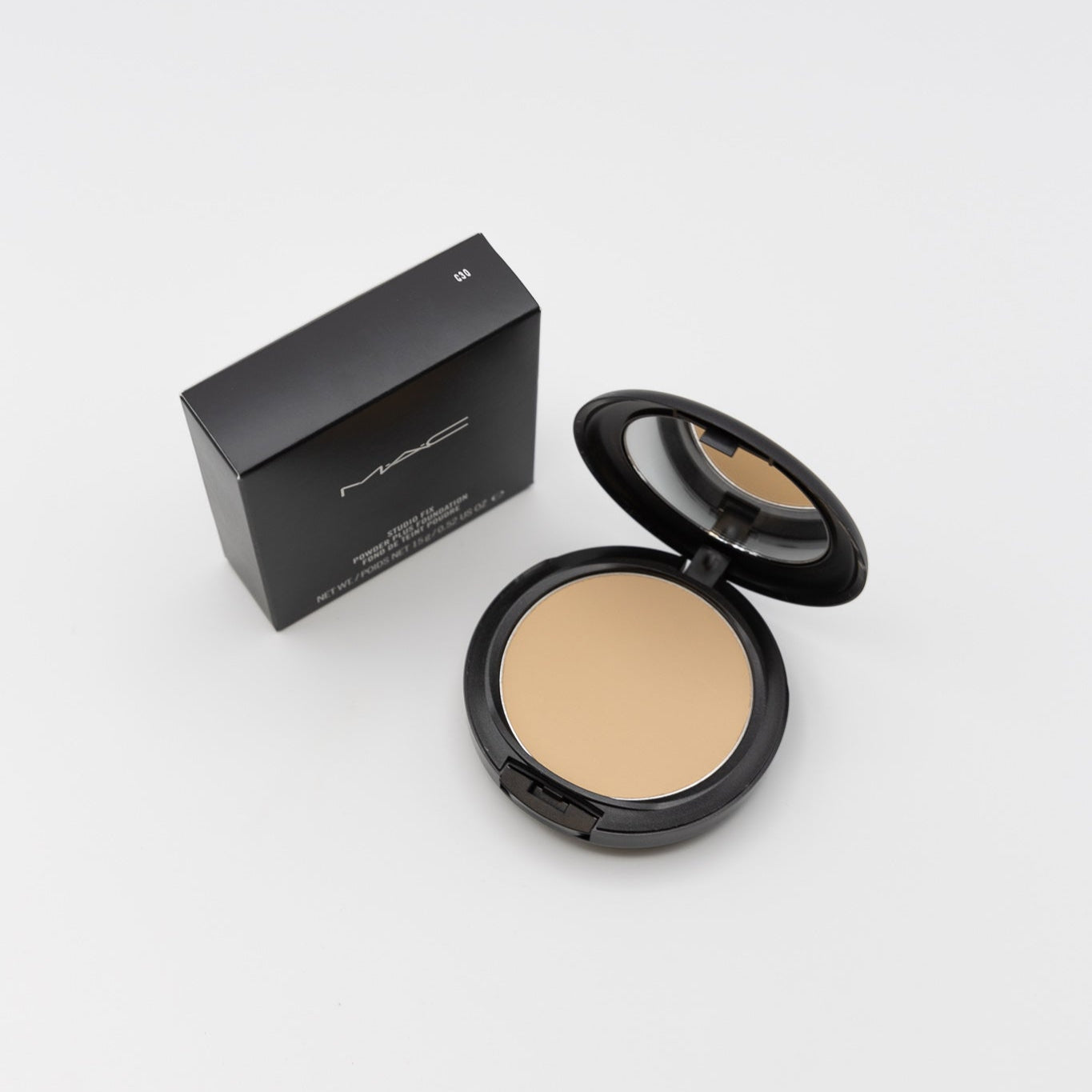 MAC Studio Fix Powder Plus Foundation C30