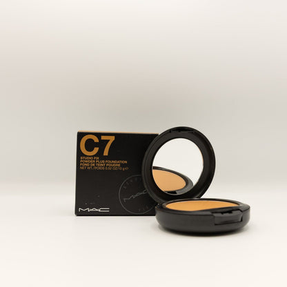 MAC Studio Fix Powder Plus Foundation C7