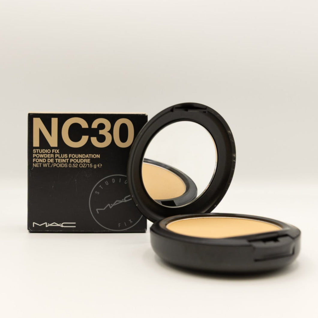 MAC Studio Fix Powder Plus Foundation NC 30 - Oude versie