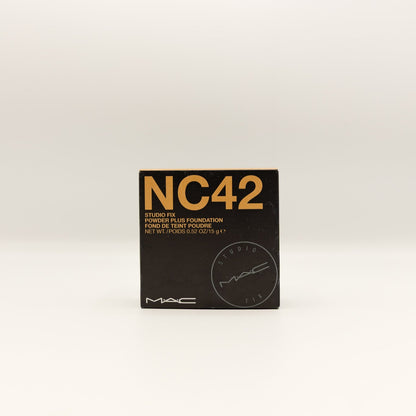 MAC Studio Fix Powder Plus Foundation NC 42