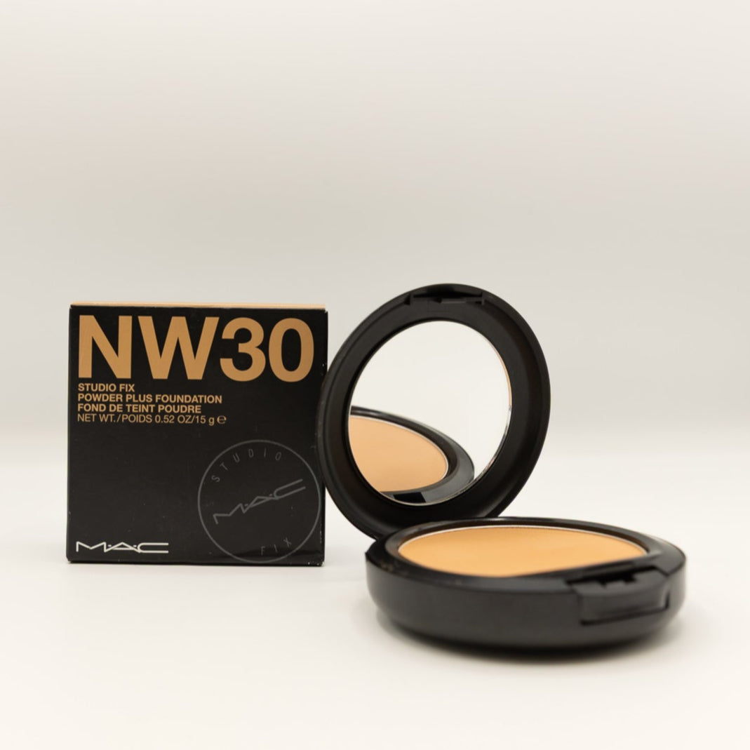 MAC Studio Fix Powder Plus Foundation NW 30 