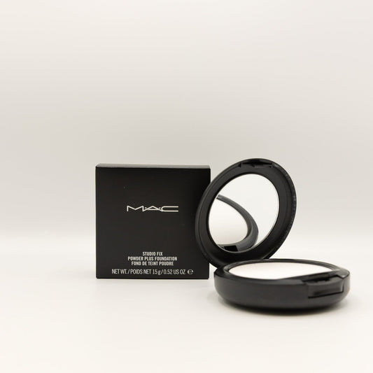 MAC Studio Fix Powder Plus Foundation Shivering white 