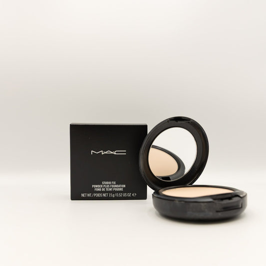 MAC Studio Fix Powder Plus Foundation in NW15