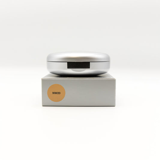 MAC Studio Fix Tech Cream to Powder foundation - NW 20 