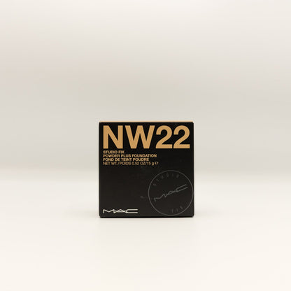 MAC Studio Fix powder plus foundation NW22