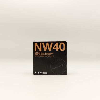 MAC Studio Fix powder plus foundation NW 40 