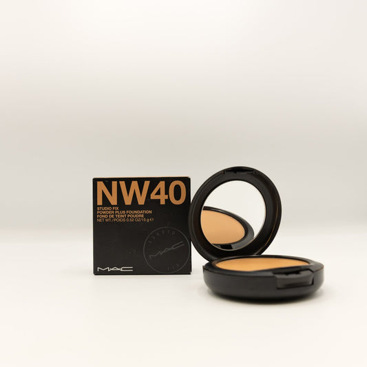 MAC Studio Fix powder plus foundation NW 40