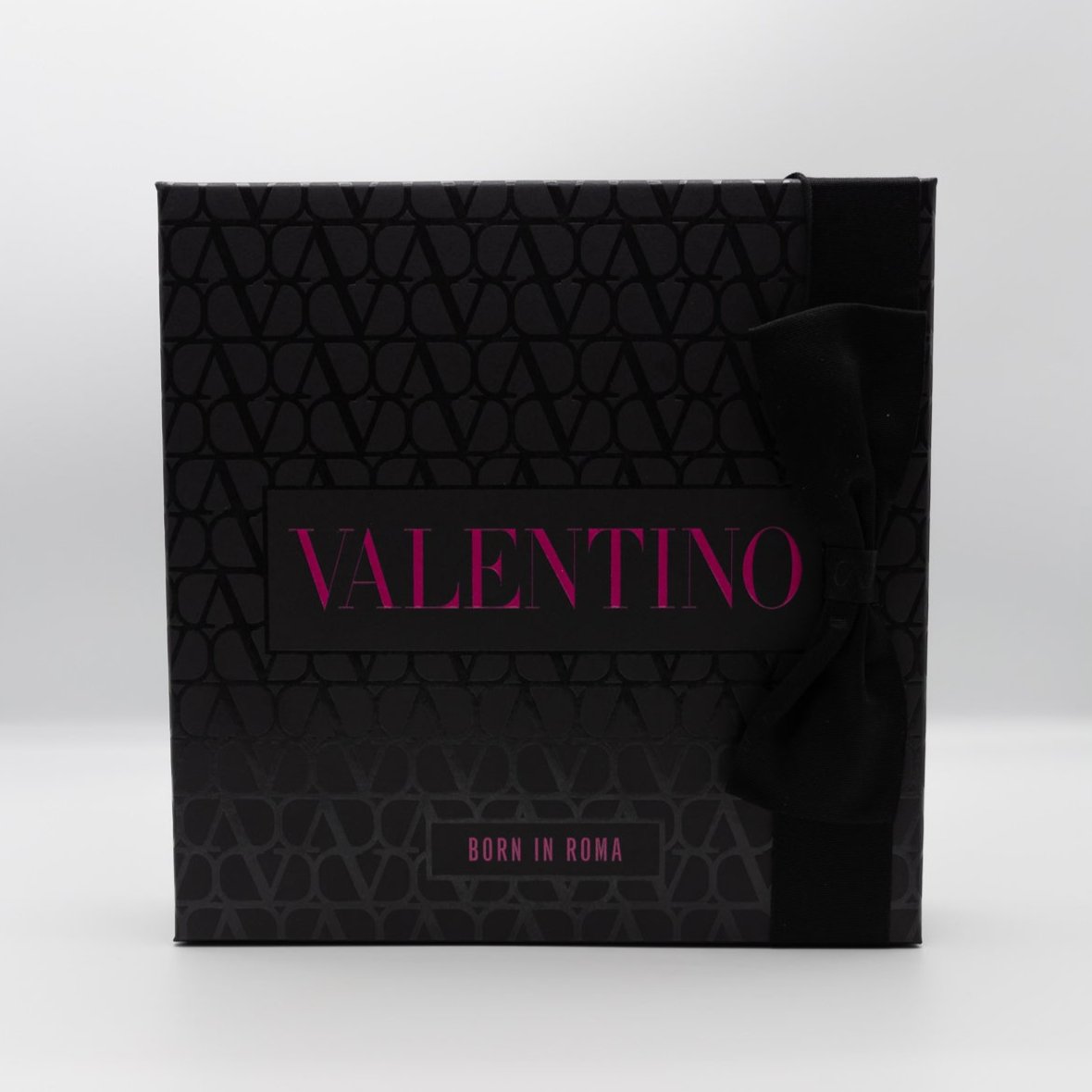 Valentino Uomo Born in Roma Giftset 100 ML Eau de Toilette, 10 ML Travelspray & 75 ML Showergel 