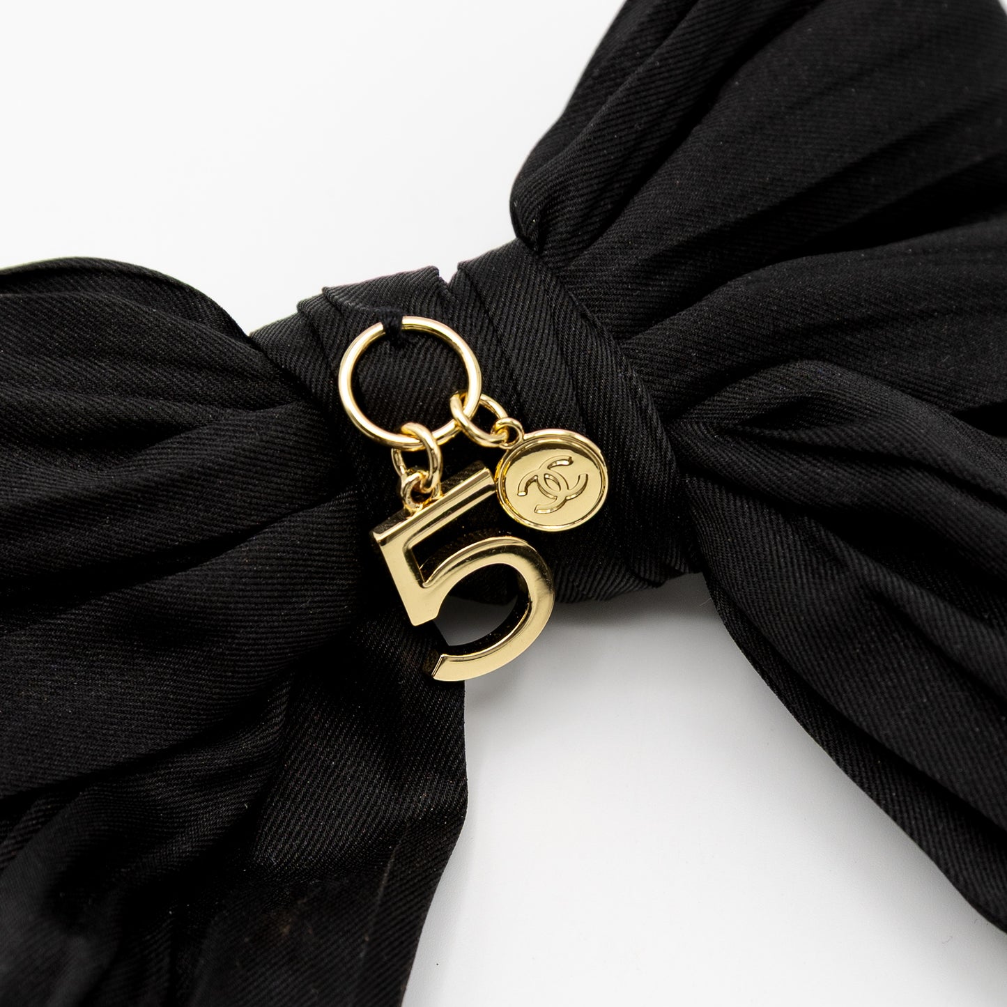 Zwarte Chanel N5 Haarspeld 